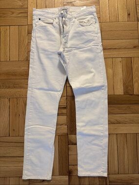 Calvin Klein Jeans Men's Slim Straight White Jeans